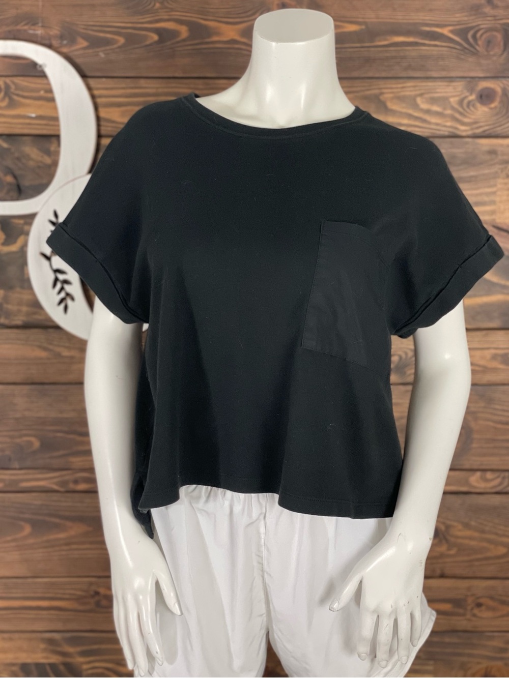 Avia | Athletic High Low Black Cropped Crewneck Pocket Workout Top Roll Tab
